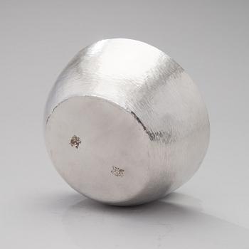 A sterling silver bowl Hopeakeskus, Hämeenlinna Finland 1971. Weight 568 g.