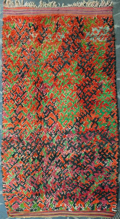 MATTA, Ait Bou Ichaouen, Marocko. Ca 357x200 cm.