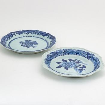 A set of two blue and white serving dishes, Qing dynasty, Qianlong (1736-95).