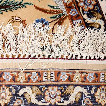 MATTA, Isfahan. Part silk. Silkevarp. Ca 245x160 cm.