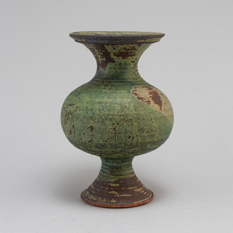 KYLLIKKI SALMENHAARA, a mid 20th century stoneware vase, signed, Arabia, Finland.