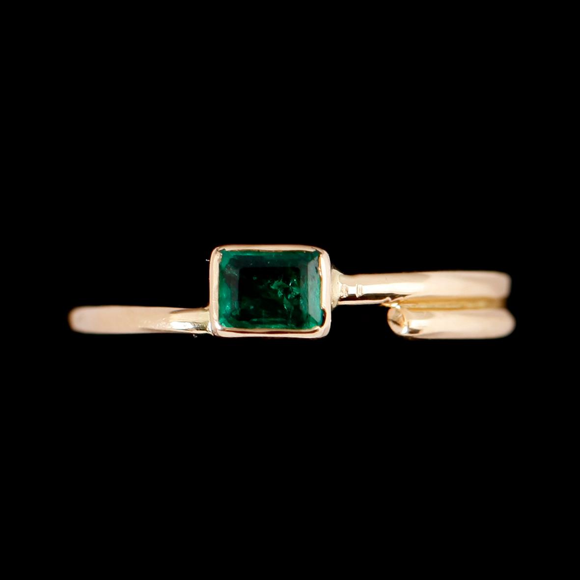RING, 18 k, guld, smaragd, GVR, Stockholm.
