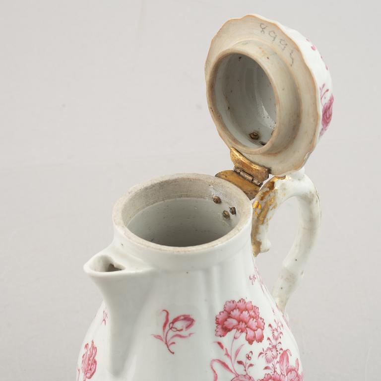A famille rose coffee pot with cover, Qing dynasty, Qianlong (1736-95).