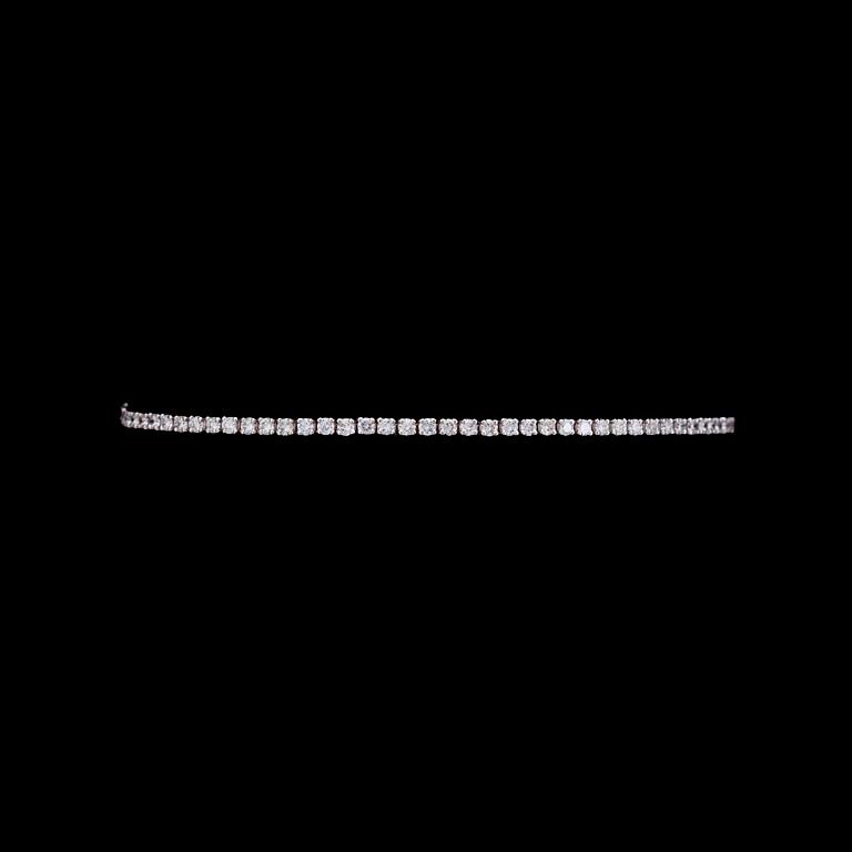 A brilliant cut diamond bracelet, tot. app. 2 cts.