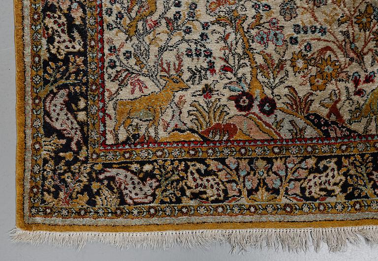 MATTA, Ghom, part silk, old, 164 x 104 cm.