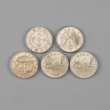 114. MYNT, fem stycken, silver. Fyra Republik samt ett Guangxu (1908).