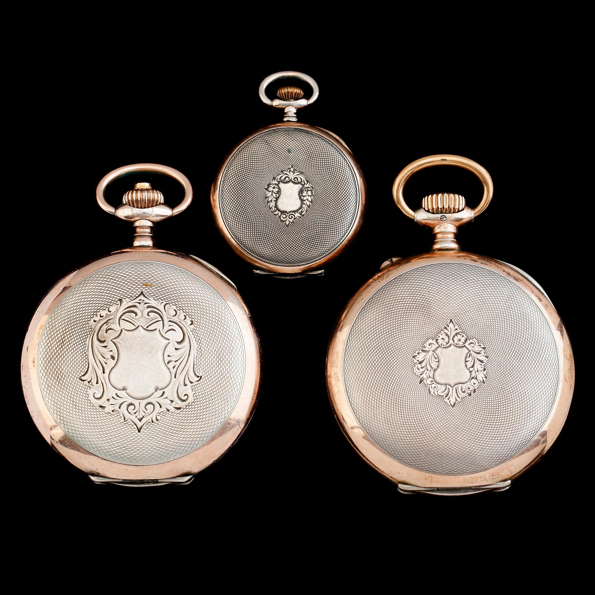 FICKUR, 3 st, silver, två märkta Longines, 1900-talets första hälft.