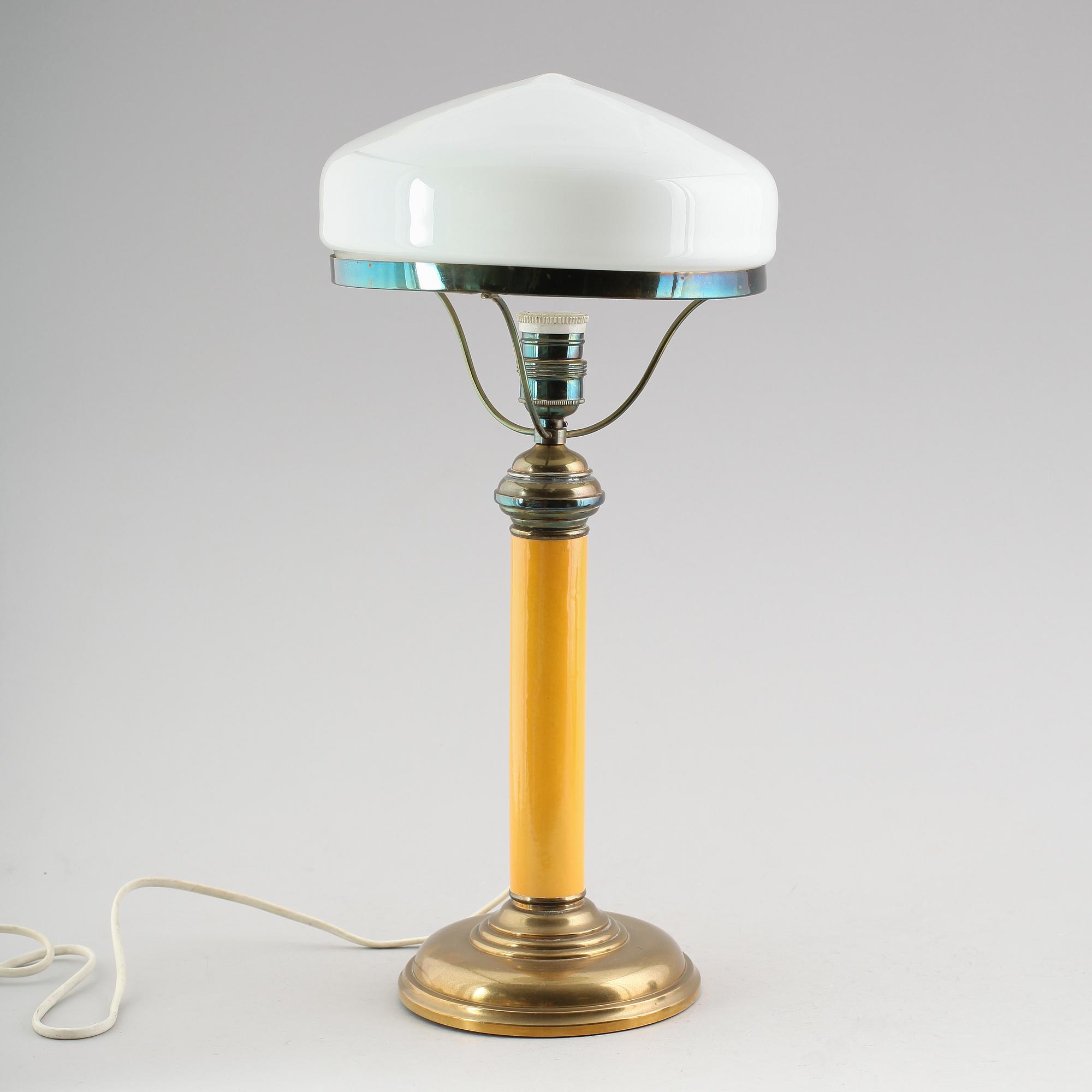 BORDSLAMPA, s k strindbergsmodell, 1900-talets första hälft.