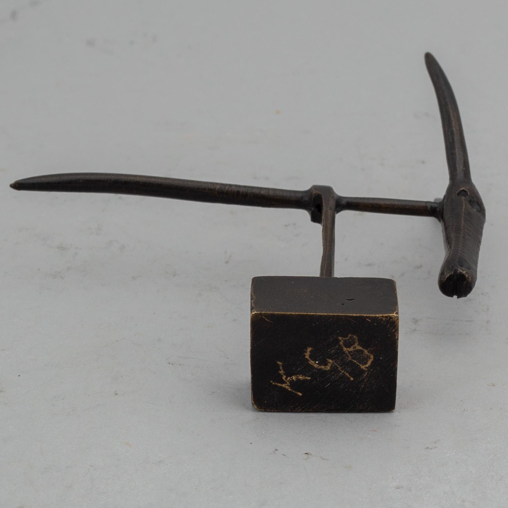 KG BEJEMARK, sculpture, bronze, signed KGB.