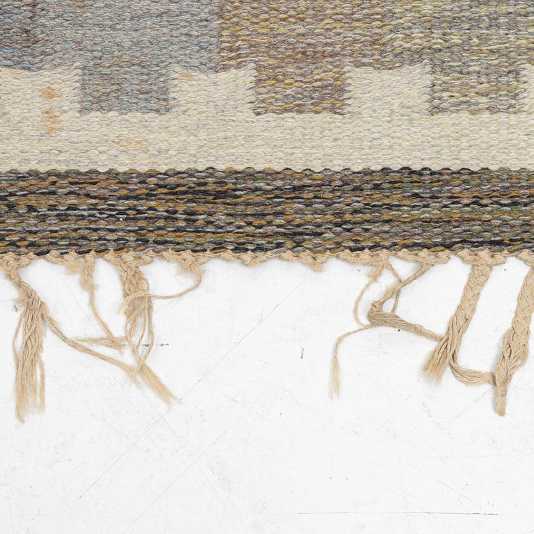 Ingegerd Silow, Rug, flat weave, signed IS, Approx. 245 x 162 cm.