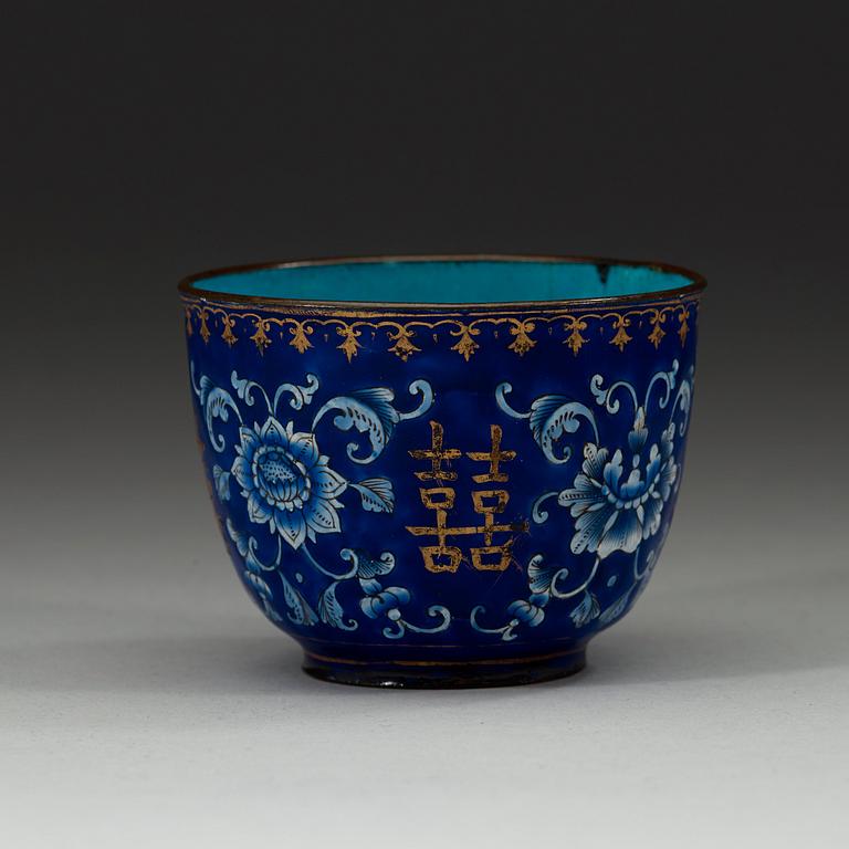 A blue enamel cup, Qing dynasty 18th century.