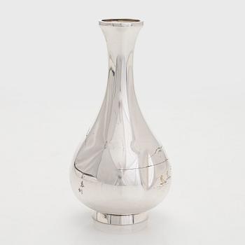 Vas, sterlinghopea jungin-leimalla, Japani todennäköisesti Taishō-kaudelta.