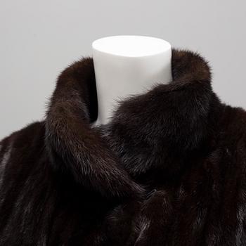 A mink fur coat from Saga Mink, Karl Lindblom, circa size M.