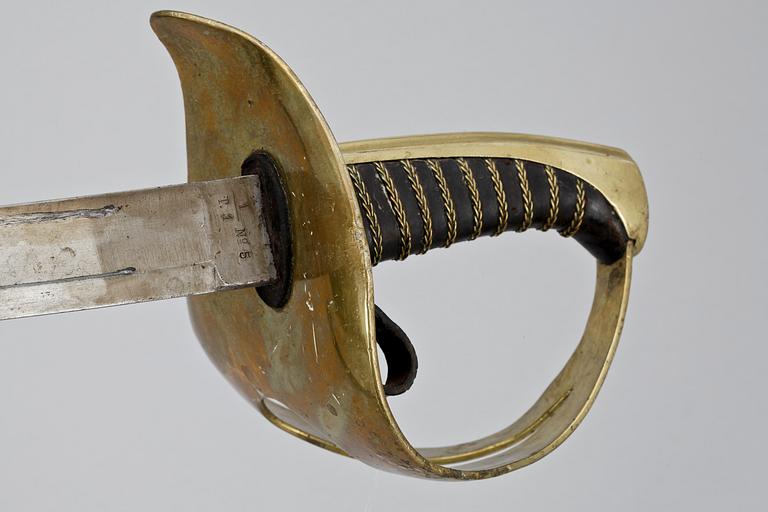 UNIFORM FÖR FÄNRIK SAMT KAVALLERISABEL, 1800-talets mitt till 1940-tal.