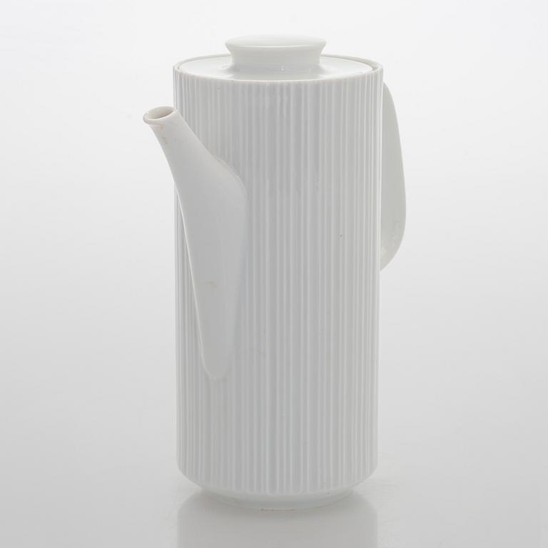 Tapio Wirkkala, a 7-piece porcelain 'Variation' espresso service Rosenthal, Studio-line, Germany.