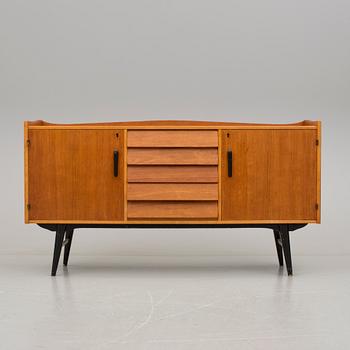 SIDEBOARD, 1900-talets andra hälft.