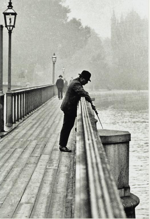 Åke Lange, "Fiskare på Skeppsholmsbron 1937".