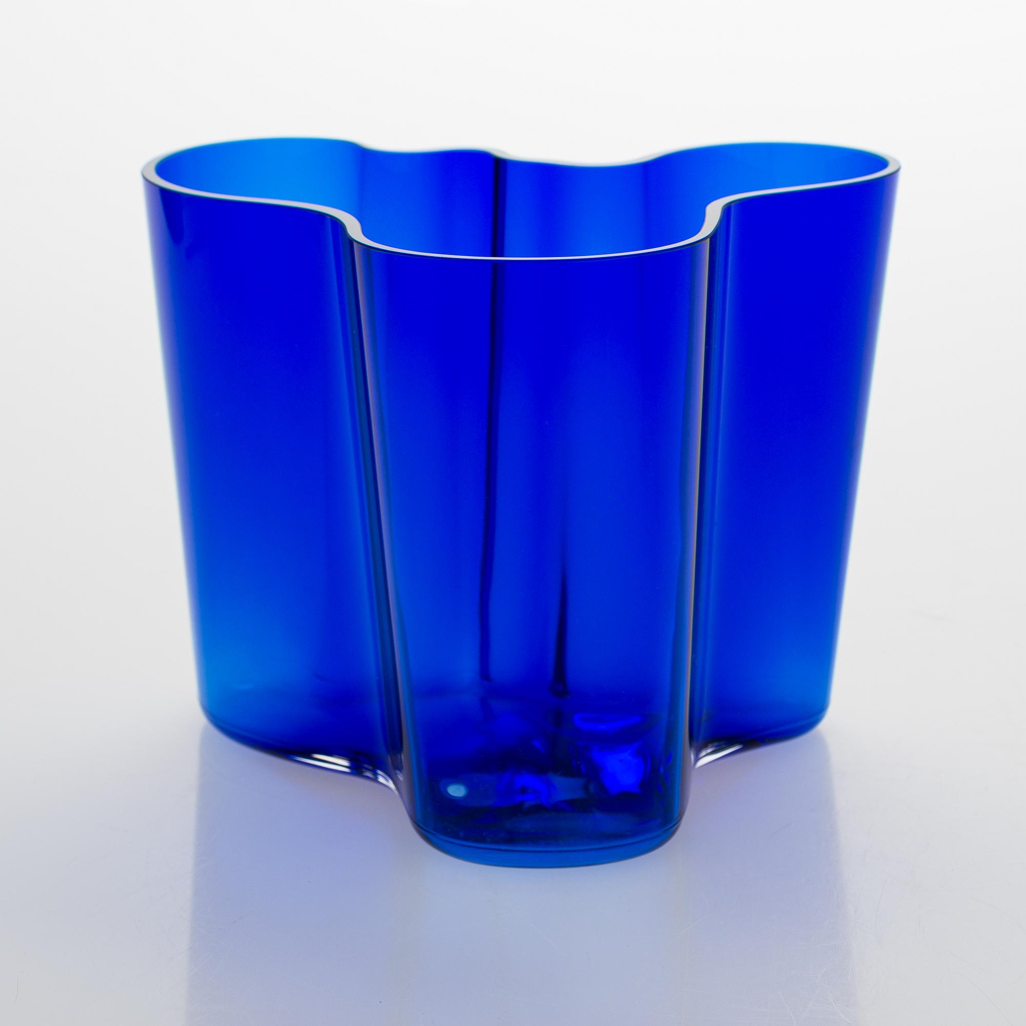 Alvar Aalto, vas 3030, signerad Alvar Aalto 733/1998, Iittala.