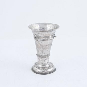 A silver beaker, Sweden, 1968 or 1870.