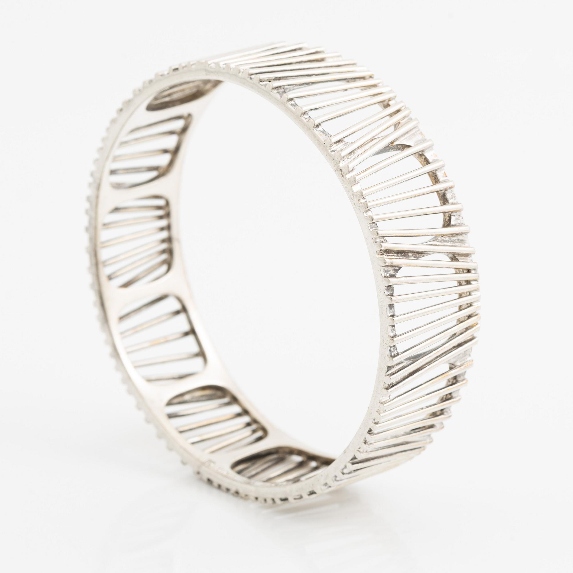 Arm ring, Bent Knudsen, silver, Denmark.