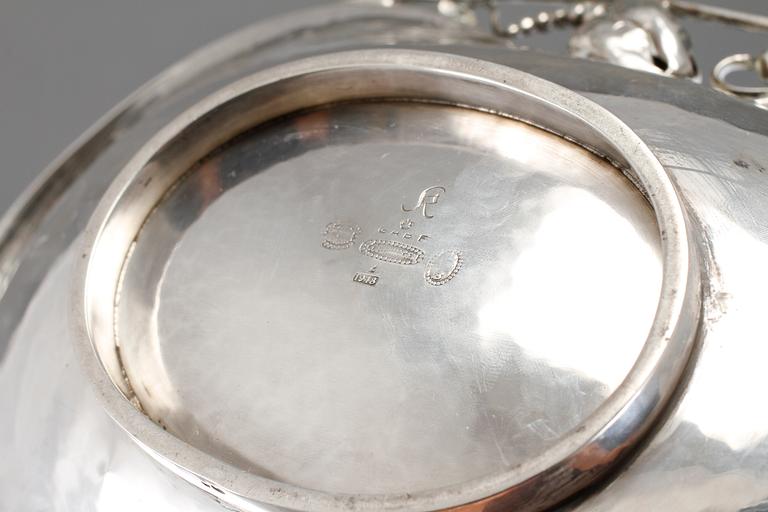 Georg Jensen, skålfat,  "Magnolia/Blossom", Köpenhamn, 1918,