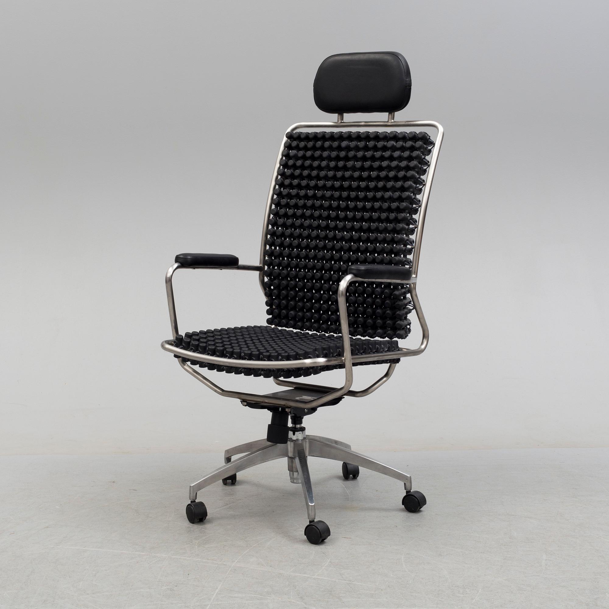 LEONARD THEOSABRATA, 'Director chair' Accupunto.