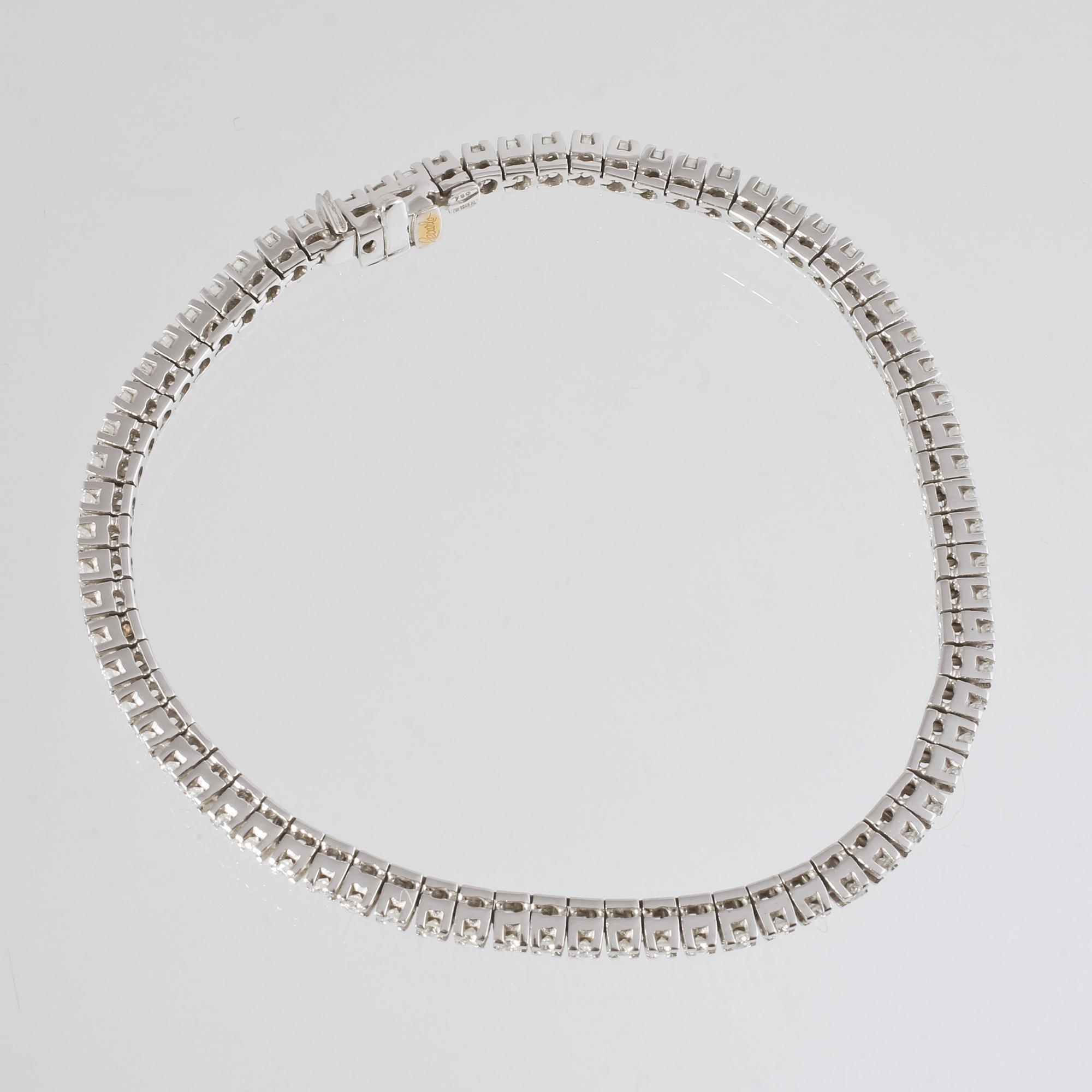 ARMBAND, 18k vitguld med briljantslipade diamanter, 1.72 ct. Vikt 12,4 g.