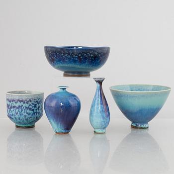 Berndt Friberg, a set of two stoneware vases and three bowls, Gustavsberg Studio 1965-74.
