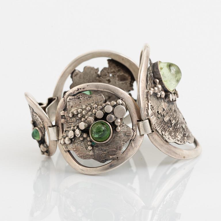 Valdres Solvsmie, silver and cabochon cut tourmaline bangle, Norway.