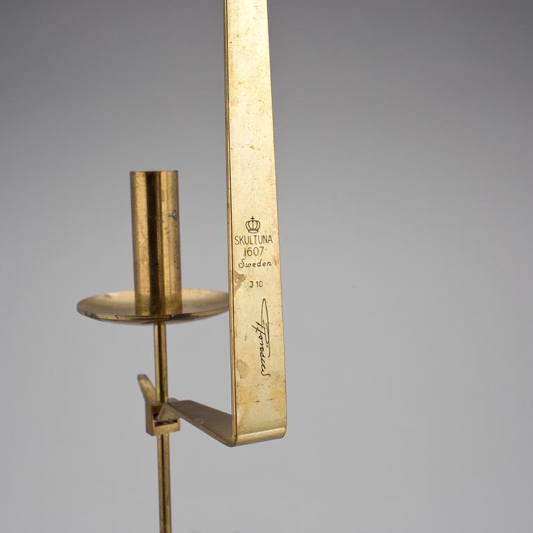 VÄGGLAMPETTER, 2 stycken, mässing, "Pendeln", Pierre Forsell, Skultuna, 1900-talets fjärde kvartal.