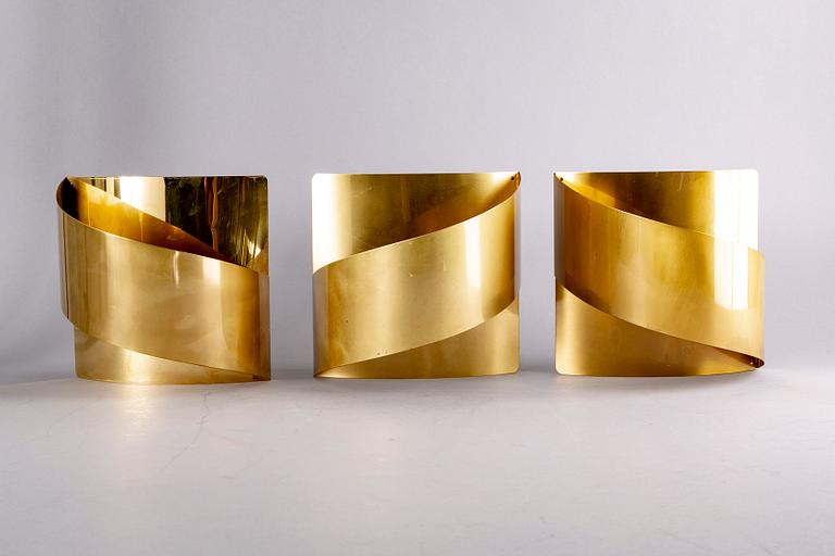 A set fo six Peter Celsing brass "Band" wall lamps Falkenberg 1960/70s.