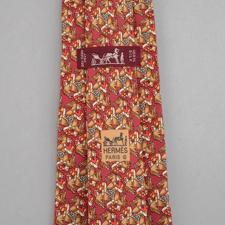 Hermès, 3 silk ties.