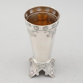 BÄGARE, silver, Erik Gustaf Markström, Uppsala 1901. Vikt ca 180 gram.