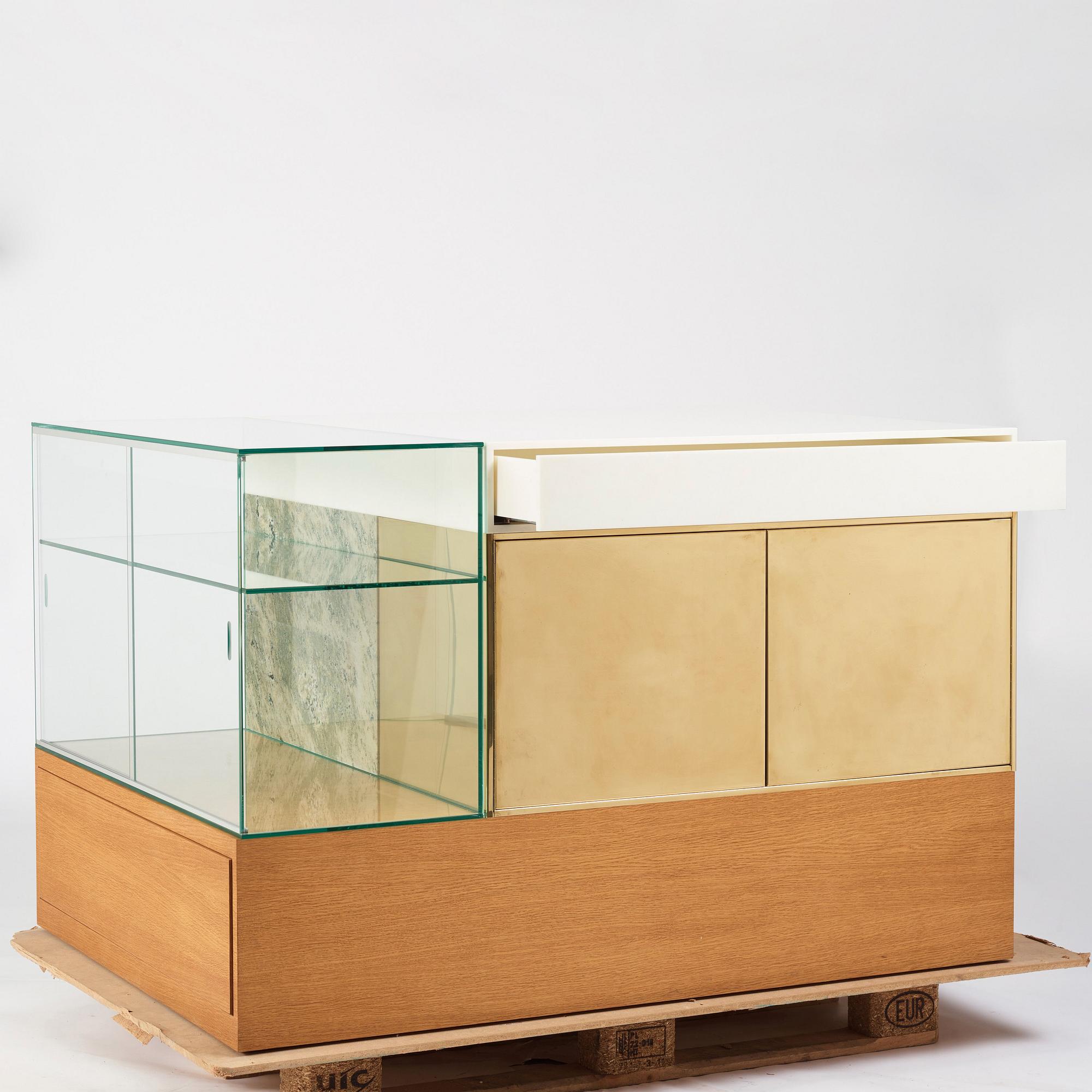 Mats Theselius, & Andreas Roth, unique, "The Object unit - A Poetry in Steel, Glass, Stone, Wood and Plastic" Minus 10, Sweden 2010.