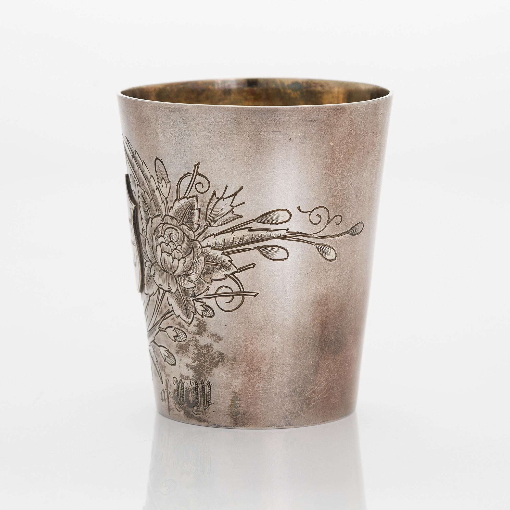 Alexander Fuld, a parcel-gilt beaker, Moscow 1895. In an oak case marked I.E. Morozov St. Petersburg.