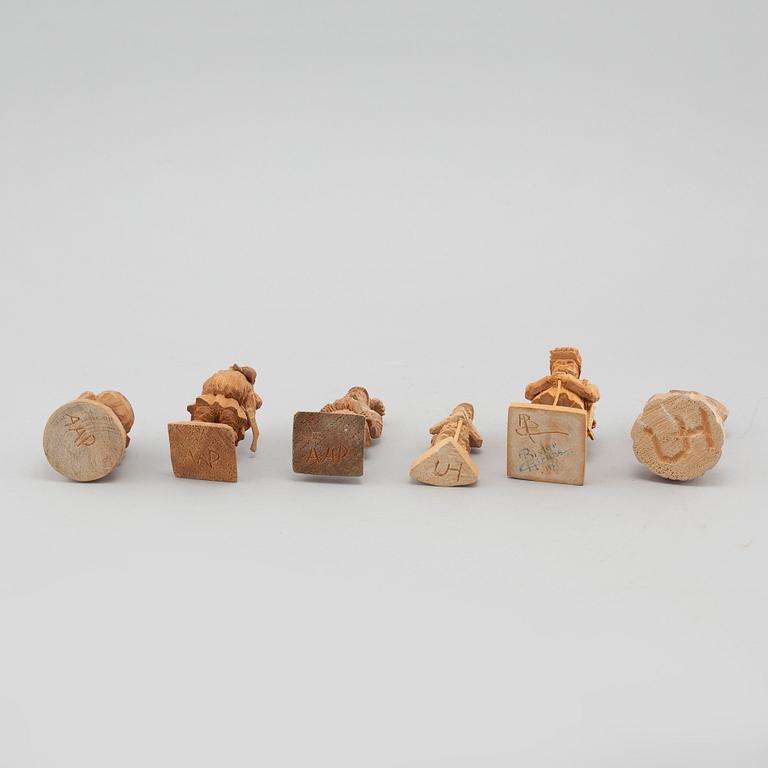 FIGURINER, 6 st, skuret trä, bl.a Axel Bister Kiruna, signerade AXK, UH samt AAP.