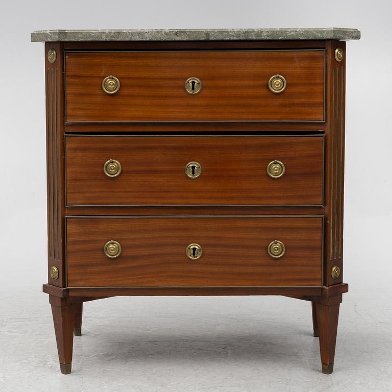 Chest of drawers, Gustavian style, late 19th century.