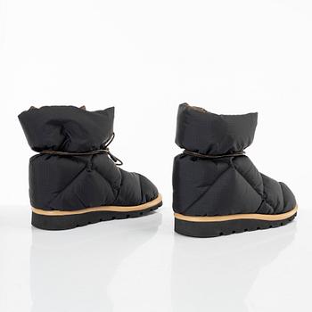 Louis Vuitton, vinterboots, "Pillow Comfort", storlek 37.