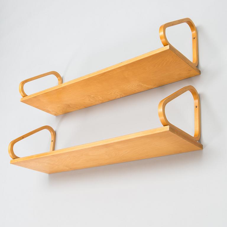 ALVAR AALTO, Two mid 20th Century '112B' shelves for Artek.