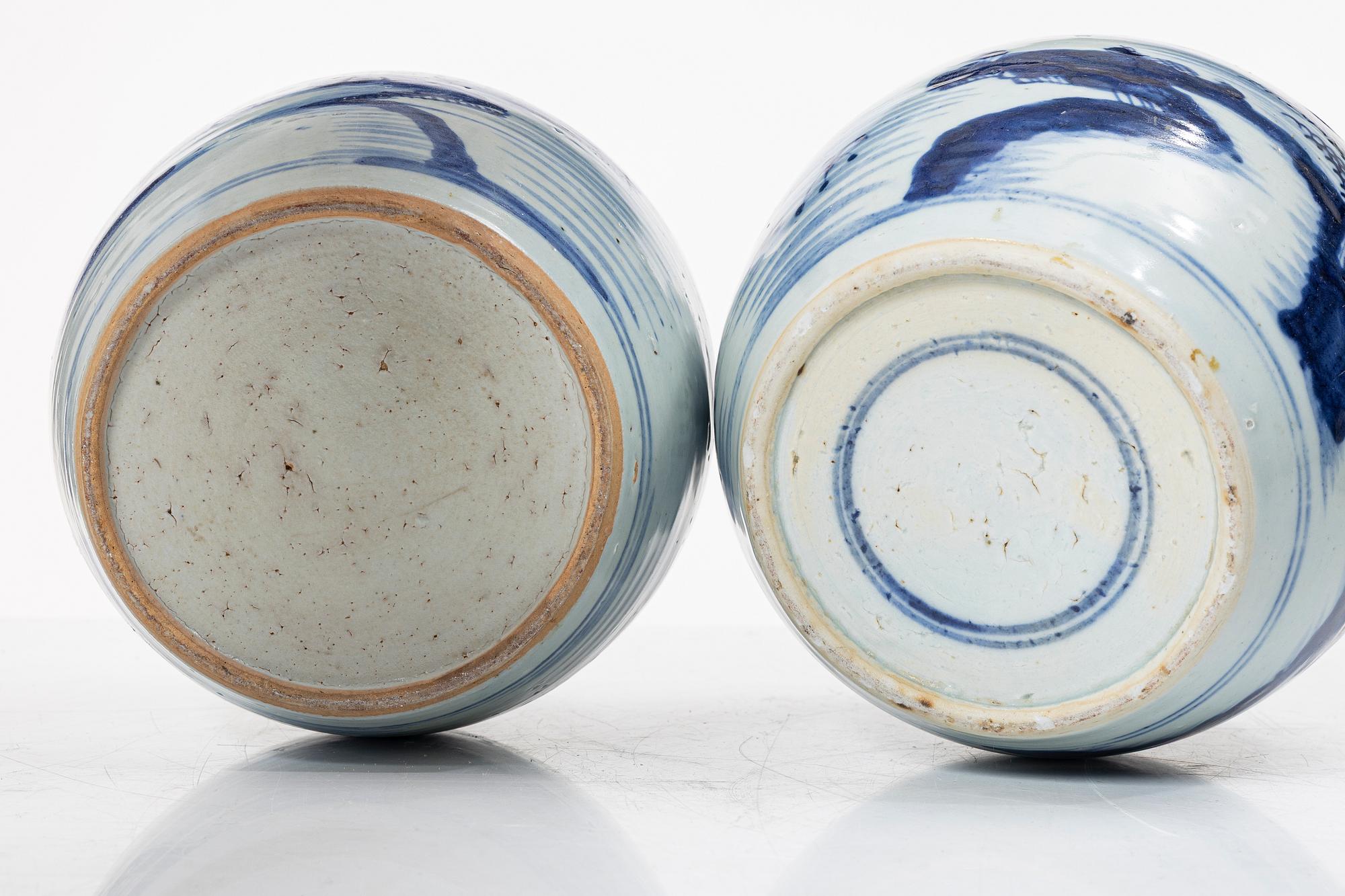 Five porcelain jars, China, Qing dynasty, 19th century.
