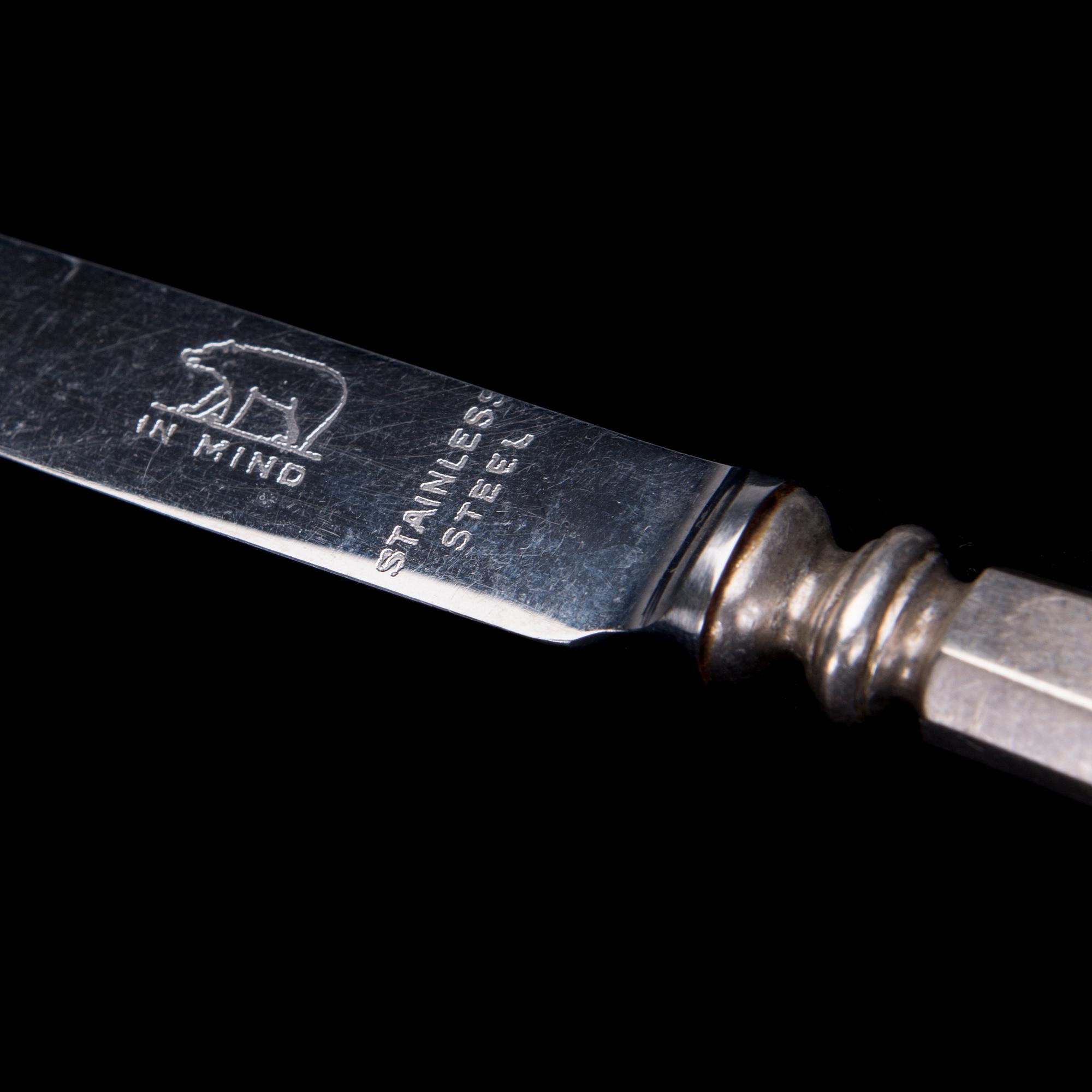 BESTICKUPPSÄTTNING, 47 delar, silver, "Musslan", Åbo 1920-30-tal. Silvervikt totalt ca 1400 g.