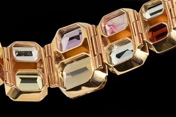 A quartz, beryl and tourmaline bracelet. Made by Swedish goldsmith G. Dahlgern, Malmö.