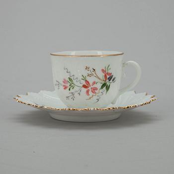 KAFFEKOPP MED FAT, porslin, Kuznetsov, Dulevo-fabriken, Ryssland 1864-1889.