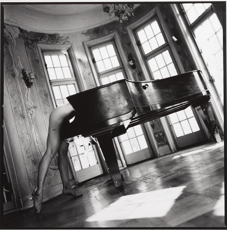 Ewa-Mari Johansson,"To be or not to be, Piano Woman", 2005.