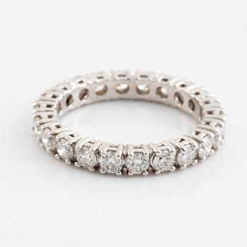 Brilliant cut diamond eternity ring, with HRD report.