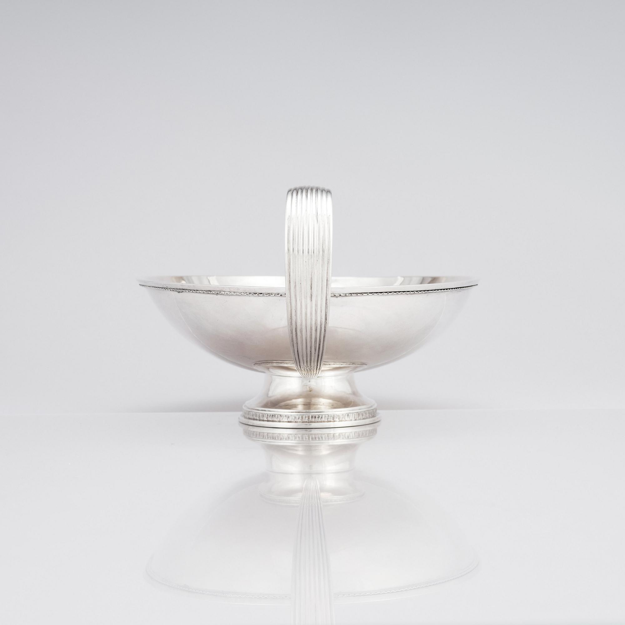 Atelier Borgila, an oval sterling silver footed bowl, Stockholm 1931.