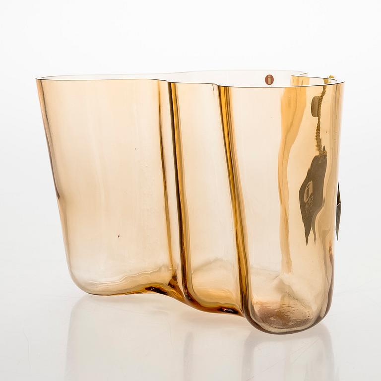 Alvar Aalto, maljakko, "3030", 60-vuotisjuhlamaljakko, signeerattu Alvar Aalto Iittala 1936-1996.