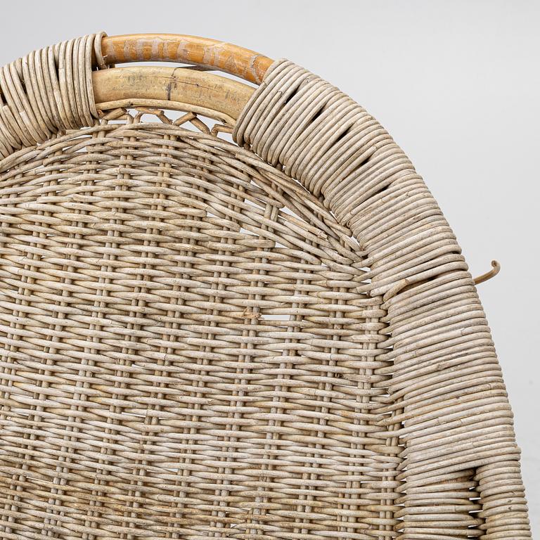 Kerstin Hörlin-Holmquist, An armchair, "Stora Kraal", designed for Nordiska Kompaniet's Triva series in 1952.