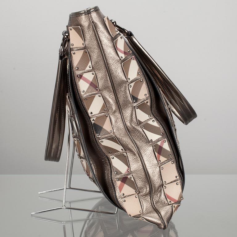 VÄSKA, Burberry.