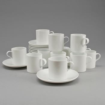 KAFFEKOPPAR, 12 st, formgivna av Suku Park, Finland, signerade, 2001.